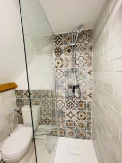 Magnifique studio rénové en juin 2025 au centre ville de Vaux-sur-Seine - 1