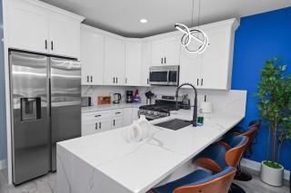 Spacious 3BR Home Near Chicago Downtown, University of Illinois Chicago & Medical District - Chicago - 7