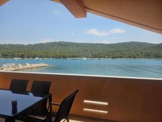 5m to sea, breathtaking view, newly renovated apartment - 7