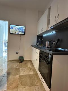 Magic Carpet in Shkembi I Kavajes is a 5 min walk to the beach - 9