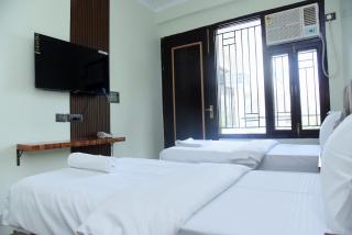 Radiant Blu Hotels - Noida - 2
