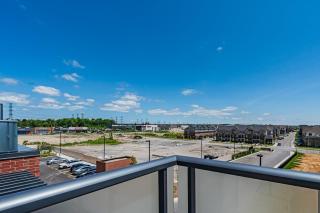 Parking, 4BR Town, Costco, Durham College, Oshawa - Oshawa - 2