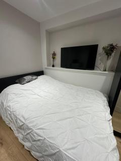 A Comfortable and Cosy Bedroom - Navestock - 3