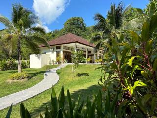Villa Meranti - Spacious Private Pool Villa - Pantai Cenang - 9