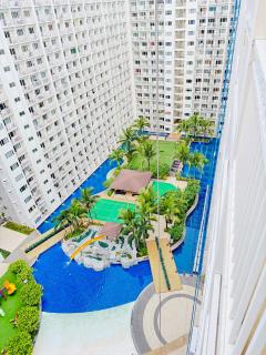 Shore Residences MOA - Via & Sabby Staycation - Sampong - 0