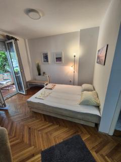 Green Apartment Capital Town Novi Sad - Novi Sad - 8