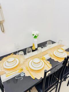Shore Residences MOA - Via & Sabby Staycation - Sampong - 1