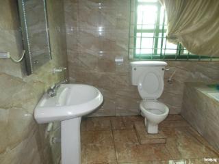 Room in Lodge - Cynergy Suites Festac Town - Amuwo - 4