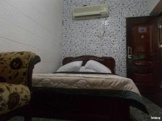 Room in Lodge - Cynergy Suites Festac Town - Amuwo - 2