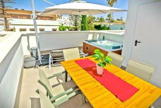 Jacuzzi & Pool House w Rooftop Terrace, Garden BBQ - El Puerto de Santa María - 3