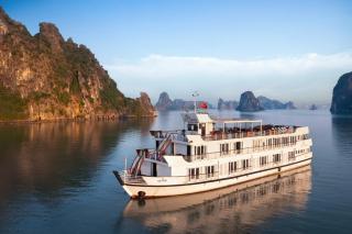 Lily Cruise - Ha Long - 3