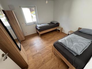Moderne 4 Personen Unterkunft - Niederdorla - 3