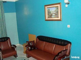 Room in Lodge - Solab Hotel and Suites Ikeja - Ikeja - 3