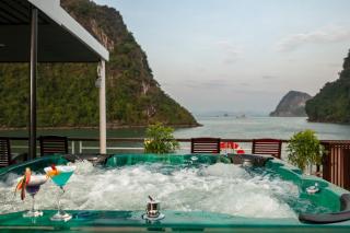 Lily Cruise - Ha Long - 9