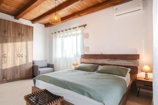 Lithus Retreat with Jacuzzi and 360 Views - Georgioupolis - 4