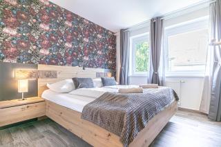 9 Min to Center, Modern 1BR & 1LR Apt with Balcony & Smart TV - Vienne - 0