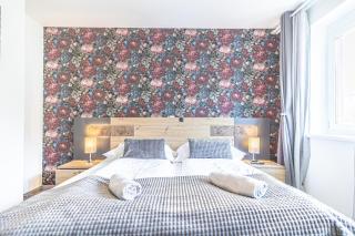 9 Min to Center, Modern 1BR & 1LR Apt with Balcony & Smart TV - Vienne - 4