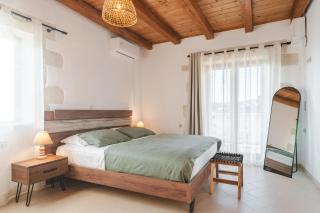 Lithus Retreat with Jacuzzi and 360 Views - Georgioupolis - 3