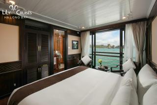 Lily Cruise - Ha Long - 1