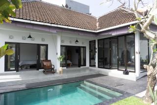 Villa in Canggu Babakan - Tumbak Bayuh - 9