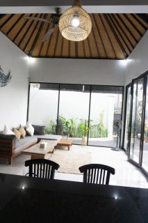 Villa in Canggu Babakan - Tumbak Bayuh - 1