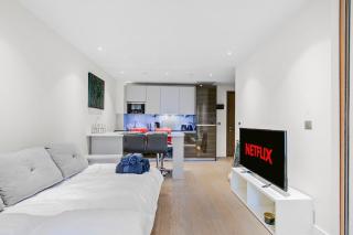 Cosy Manhattan Studio with Balcony - Londra - 4