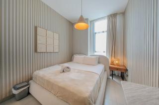 Luxury 1BR Apartment in heart of Sharjah - 10 mins to Sharjah Airport - - 6