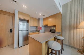 Luxury 1BR Apartment in heart of Sharjah - 10 mins to Sharjah Airport - 3