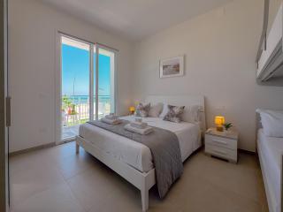 Appartamento fronte spiaggia + auto - Civitanova Marche - 0