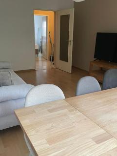 DoreyHome HN1 - Stilvolles Apartment zentral in Heilbronn - 7 Personen - WLAN - Heilbronn - 9