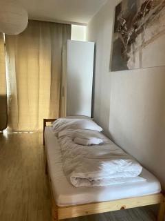 DoreyHome HN1 - Stilvolles Apartment zentral in Heilbronn - 7 Personen - WLAN - Heilbronn - 6