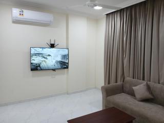 زهره الوادي للشقق المفروشة عائلات فقط - Salalah - 1