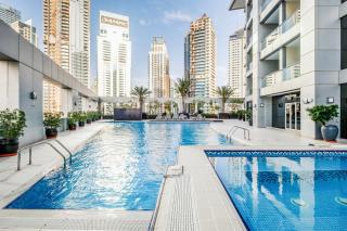 Blueground Skyview Tower marina view pool DXB-1219 - 7