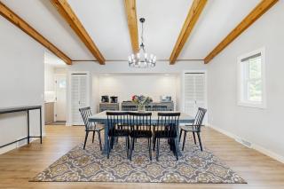 3 BR Lakefront House with Private Dock - 6