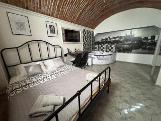 UNDERGROUND Jacuzzi Rooms - Krakau - 6