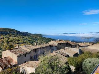 Charming house in Provence, 2 to 10 people - Saignon - 2