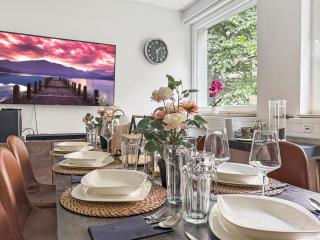 Private Munich Escape Cinema Lounge Sleeps 17 - Monaco di Baviera - 8