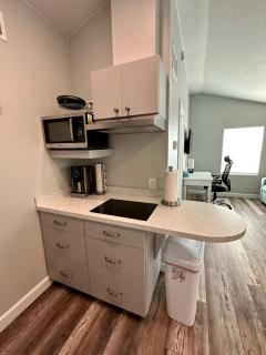 Cottage 23, The Lighthouse - Dora Canal Court - a downtown, waterfront community - 5