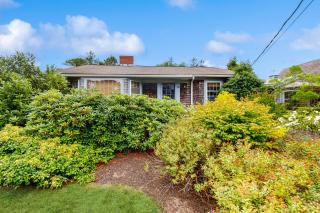 Vineyard Charm - Edgartown - 9