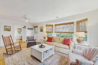 Vineyard Charm - Edgartown - 7