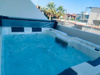 EriZen Jacuzzi suites - Keramotí - 9