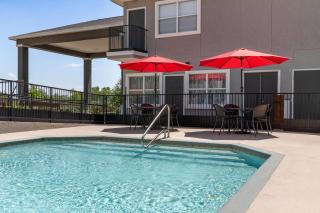 Days Inn by Wyndham Suites Fredericksburg - Fredericksburg - 5