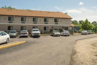 Super 8 by Wyndham Red Wing - Red Wing - 9