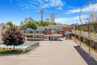 Travelodge by Wyndham Niagara Falls At the Falls - Niagara Falls - 9