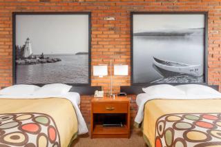 Super 8 by Wyndham Sudbury ON - 5