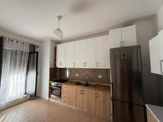 Nene Tereza Airport Apartment - Valias - 8