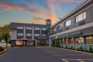 Days Inn by Wyndham Terrace - Terrace - 8