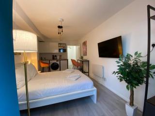 Brand New Heart of London Stays - London - 9