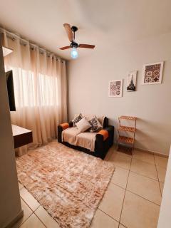 2 Quartos com AC em Condomínio,Ótima localização,Cozinha,Enxoval,Estacionamento Gratuito - Três Lagoas - 8
