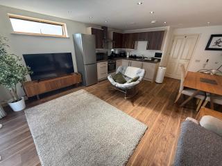 Cosy 2-Bed Flat in Harlesden near Wembley - Londra - 0